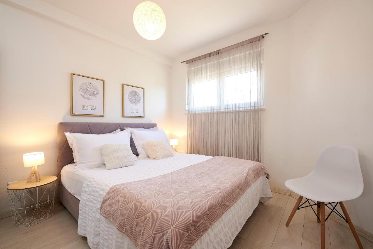 Apartmani Sara I Klara Trogir Kültér fotó