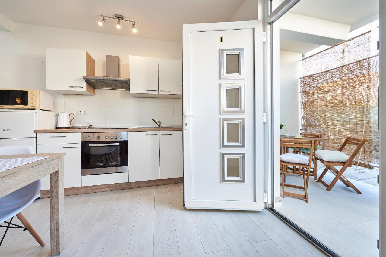 Apartmani Sara I Klara Trogir Kültér fotó